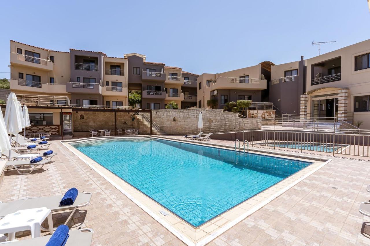 Sunrise Suites & Apartments Kalyves Esterno foto