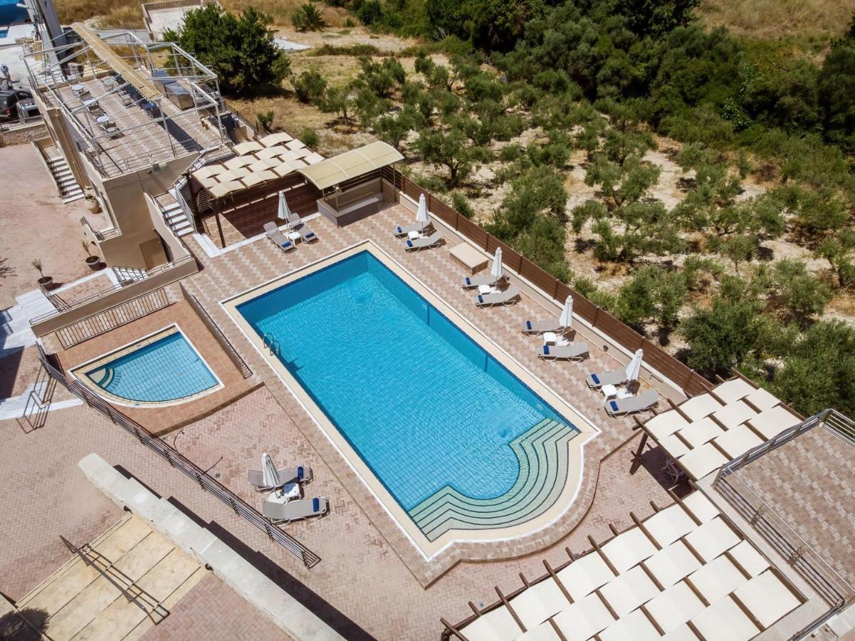 Sunrise Suites & Apartments Kalyves Esterno foto