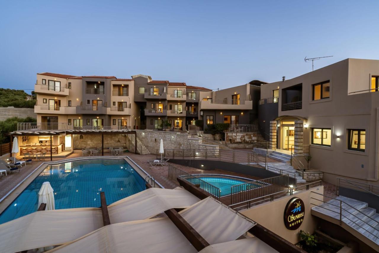 Sunrise Suites & Apartments Kalyves Esterno foto