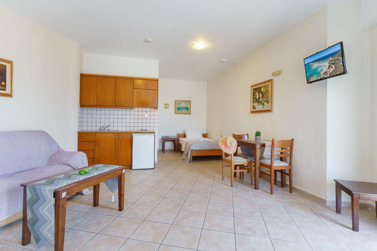 Sunrise Suites & Apartments Kalyves Esterno foto